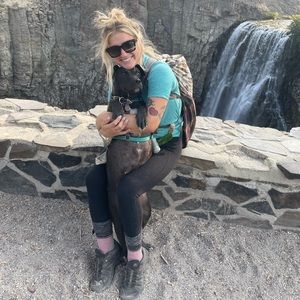 Meet your Posher, Nicole